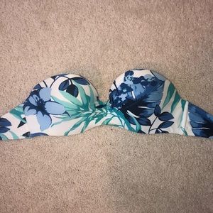 Hollister bikini top